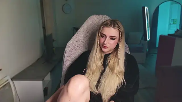 ce leste   online show from 01/26/25, 05:13