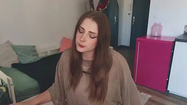 ce leste   online show from 10/17/25, 01:35