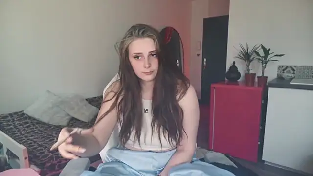 ce leste   online show from 04/19/26, 10:36