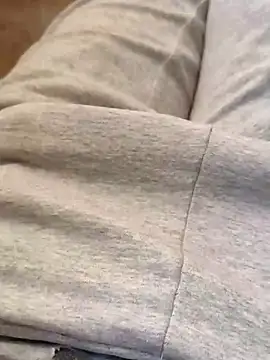 Snapshot of JACk-1982 chatting on 09/19/25, 04:18 JACk-1982 online show from 09/19/25, 04:18