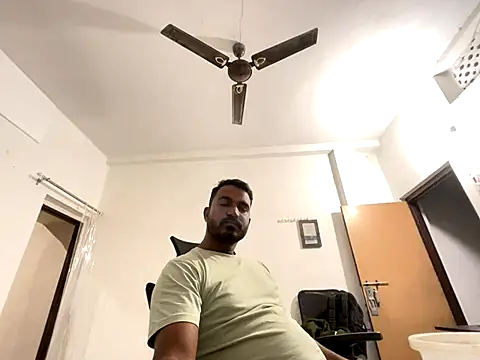 real meet girl finding in online show from 12/03/24, 12:27