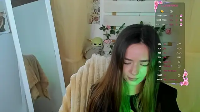 Snapshot of Bella_XO chatting on 06/17/26, 07:00 Bella XO online show from 06/17/26, 07:00