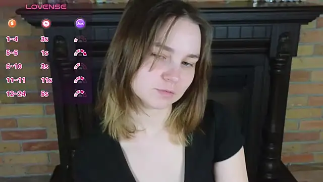 Snapshot of Ellie_Sunset chatting on 05/14/26, 07:59 Ellie Sunset online show from 05/14/26, 07:59