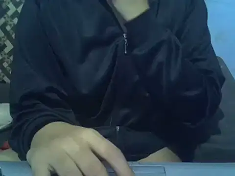 Snapshot of Luna_BR chatting on 01/08/25, 06:09 Luna BR online show from 01/08/25, 06:09