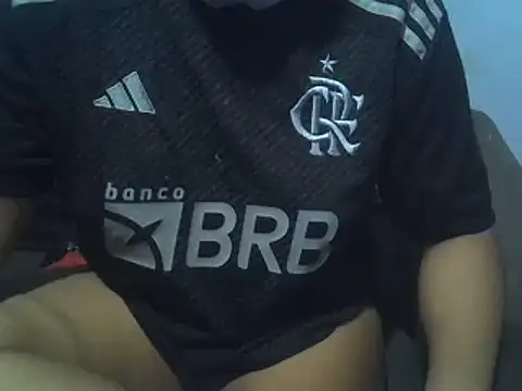 Snapshot of Luna_BR chatting on 02/10/25, 05:03 Luna BR online show from 02/10/25, 05:03