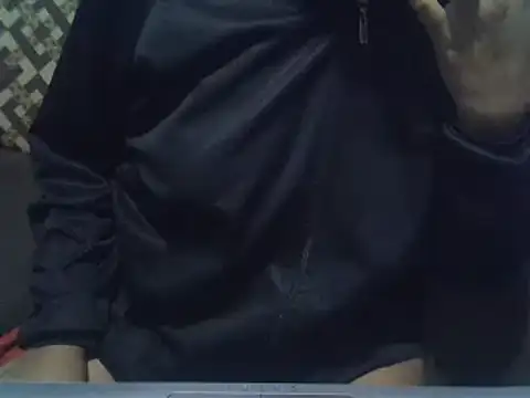 Snapshot of Luna_BR chatting on 02/11/25, 09:53 Luna BR online show from 02/11/25, 09:53