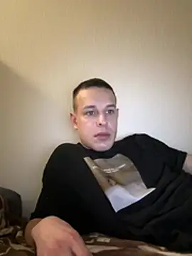 pretty roman online show from 04/19/26, 06:43