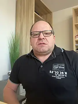 coupleLatinaLovers online show from 12/16/24, 12:16