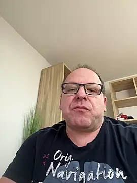 coupleLatinaLovers online show from 12/18/24, 11:34