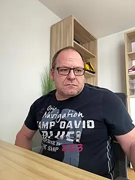 coupleLatinaLovers online show from 12/31/24, 11:09