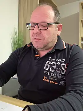 coupleLatinaLovers online show from 02/19/25, 06:11