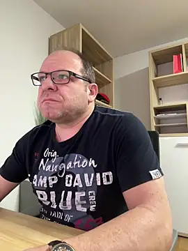 coupleLatinaLovers online show from 03/20/25, 05:35