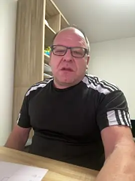 coupleLatinaLovers online show from 01/07/26, 06:38