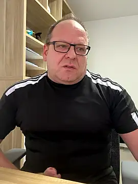 coupleLatinaLovers online show from 01/14/26, 08:31