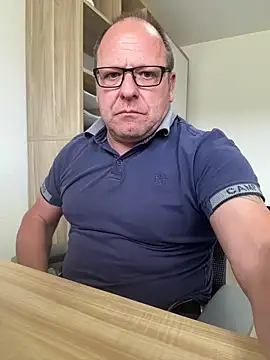 coupleLatinaLovers online show from 04/20/26, 12:08