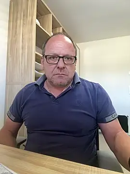 coupleLatinaLovers online show from 04/22/26, 10:06