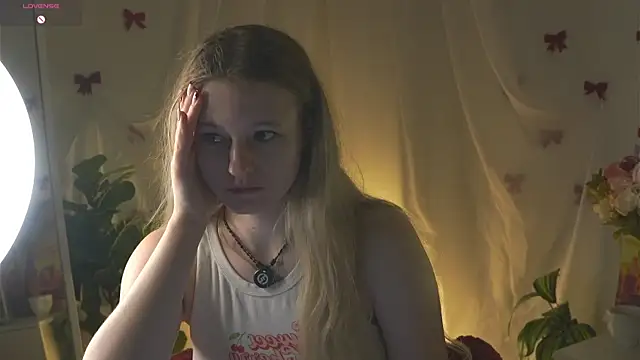 MaydaFoulk online show from 05/29/26, 03:37