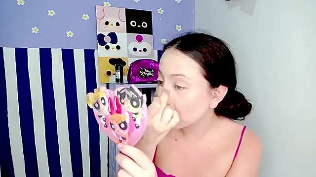 PetiteIvoryQueen19 online show from 04/10/26, 04:06