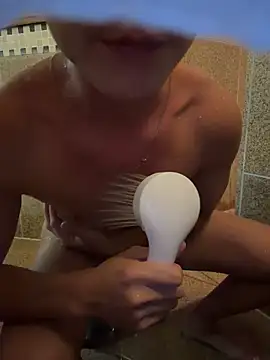 Snapshot of frnk30151 chatting on 11/08/25, 12:05 frnk30151 online show from 11/08/25, 12:05