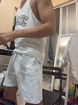 Snapshot of frnk30151 chatting on 11/12/25, 03:01 frnk30151 online show from 11/12/25, 03:01