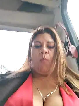 Laura-Hernandez online show from 01/17/25, 07:49