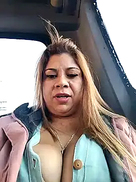 Laura-Hernandez online show from 01/22/25, 10:15