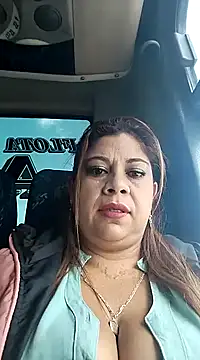 Laura-Hernandez online show from 02/01/25, 03:39