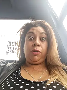 Laura-Hernandez online show from 02/04/25, 04:18