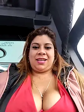 Laura-Hernandez online show from 02/11/25, 10:50