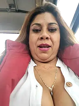 Laura-Hernandez online show from 02/14/25, 09:21