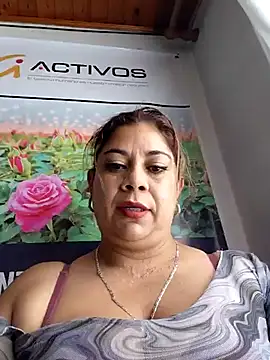 Laura-Hernandez online show from 04/08/26, 02:50