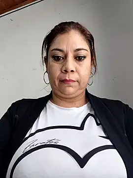 Laura-Hernandez online show from 04/14/26, 02:45