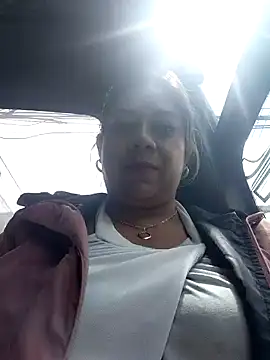 Laura-Hernandez online show from 07/27/26, 03:41