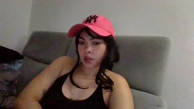 Snapshot of Kiri_Cutee chatting on 12/10/24, 05:07 Kiri Cutee online show from 12/10/24, 05:07