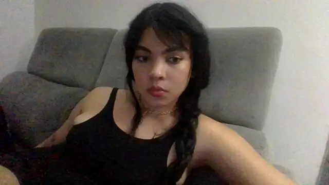 Snapshot of Kiri_Cutee chatting on 12/12/24, 05:52 Kiri Cutee online show from 12/12/24, 05:52