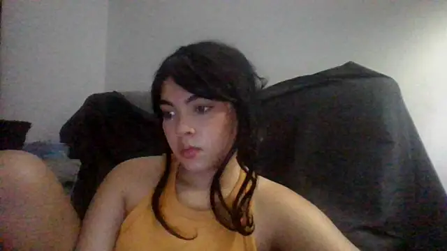 Snapshot of Kiri_Cutee chatting on 01/08/25, 05:37 Kiri Cutee online show from 01/08/25, 05:37