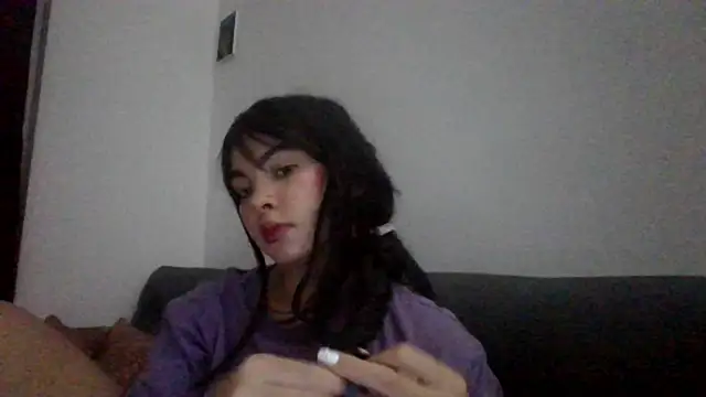 Snapshot of Kiri_Cutee chatting on 01/16/25, 05:21 Kiri Cutee online show from 01/16/25, 05:21