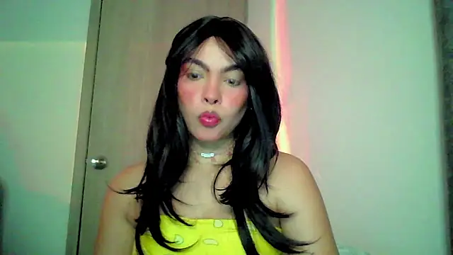 Snapshot of Kiri_Cutee chatting on 09/12/25, 04:12 Kiri Cutee online show from 09/12/25, 04:12