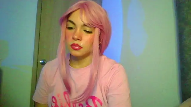 Snapshot of Kiri_Cutee chatting on 10/16/25, 04:24 Kiri Cutee online show from 10/16/25, 04:24
