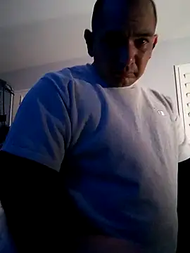 Snapshot of NewKing100 chatting on 12/05/24, 08:44 NewKing100 online show from 12/05/24, 08:44