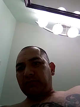 Snapshot of NewKing100 chatting on 02/10/25, 04:52 NewKing100 online show from 02/10/25, 04:52