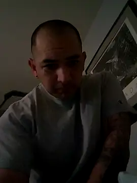 Snapshot of NewKing100 chatting on 02/19/25, 01:50 NewKing100 online show from 02/19/25, 01:50