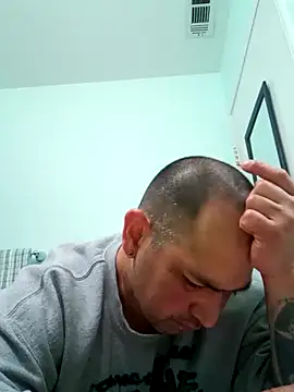 Snapshot of NewKing100 chatting on 02/25/25, 02:14 NewKing100 online show from 02/25/25, 02:14