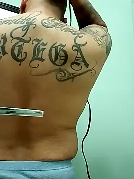 Snapshot of NewKing100 chatting on 10/14/25, 03:51 NewKing100 online show from 10/14/25, 03:51