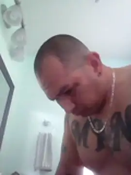 Snapshot of NewKing100 chatting on 10/14/25, 07:36 NewKing100 online show from 10/14/25, 07:36