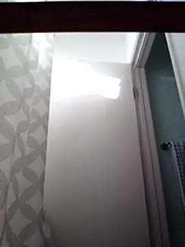 Snapshot of NewKing100 chatting on 10/24/25, 12:19 NewKing100 online show from 10/24/25, 12:19