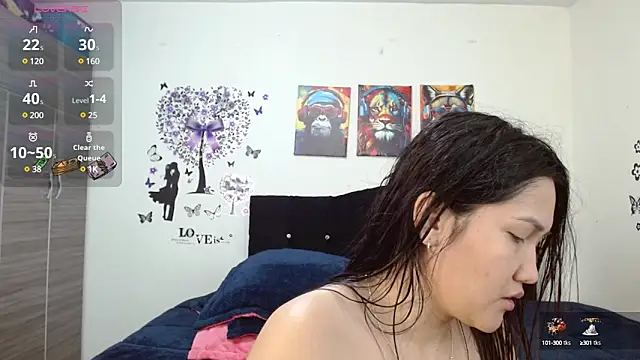 Snapshot of jeff_and_jade chatting on 12/14/24, 10:56 jeff and jade online show from 12/14/24, 10:56