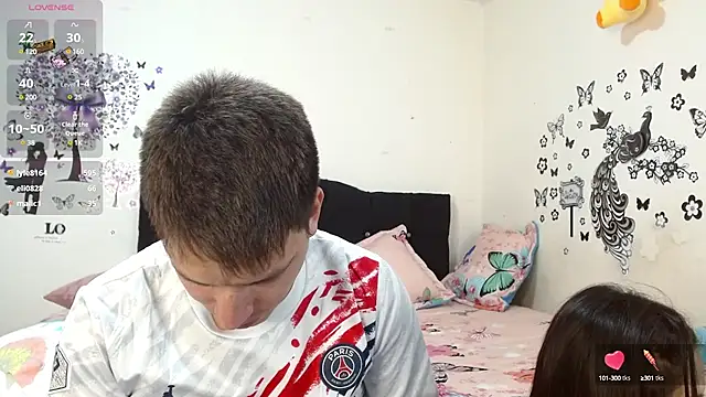 Snapshot of jeff_and_jade chatting on 03/10/25, 12:59 jeff and jade online show from 03/10/25, 12:59