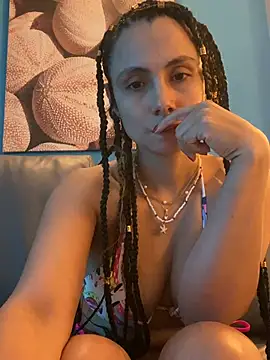 MafeeRoss online show from 04/10/26, 01:27