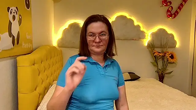 HolyMilfa online show from 02/02/25, 05:04